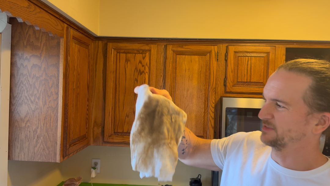 How to Clean Kitchen Cabinets Before Painting